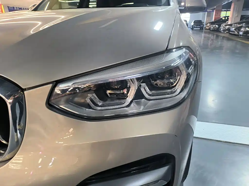 BMW X3 — фото 24