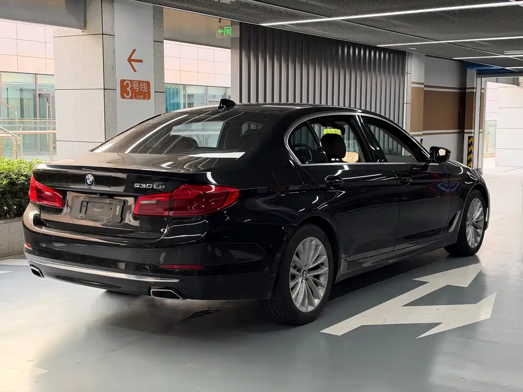 BMW 5 Series New Energy — фото 5
