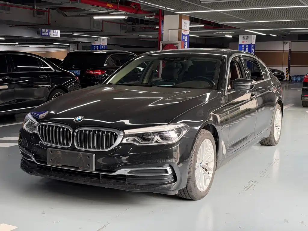 BMW 5 Series New Energy — фото 1