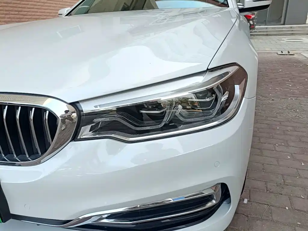 BMW 5 Series New Energy — фото 24