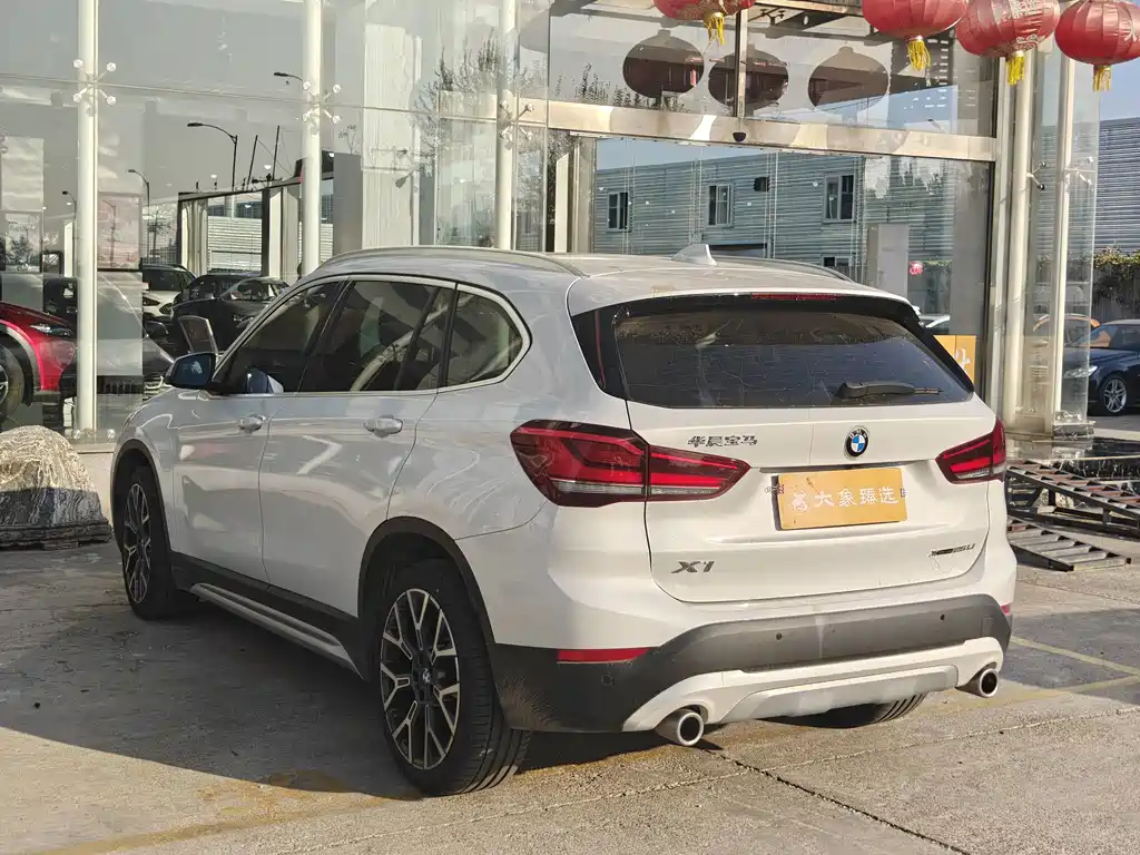BMW X1 — фото 14