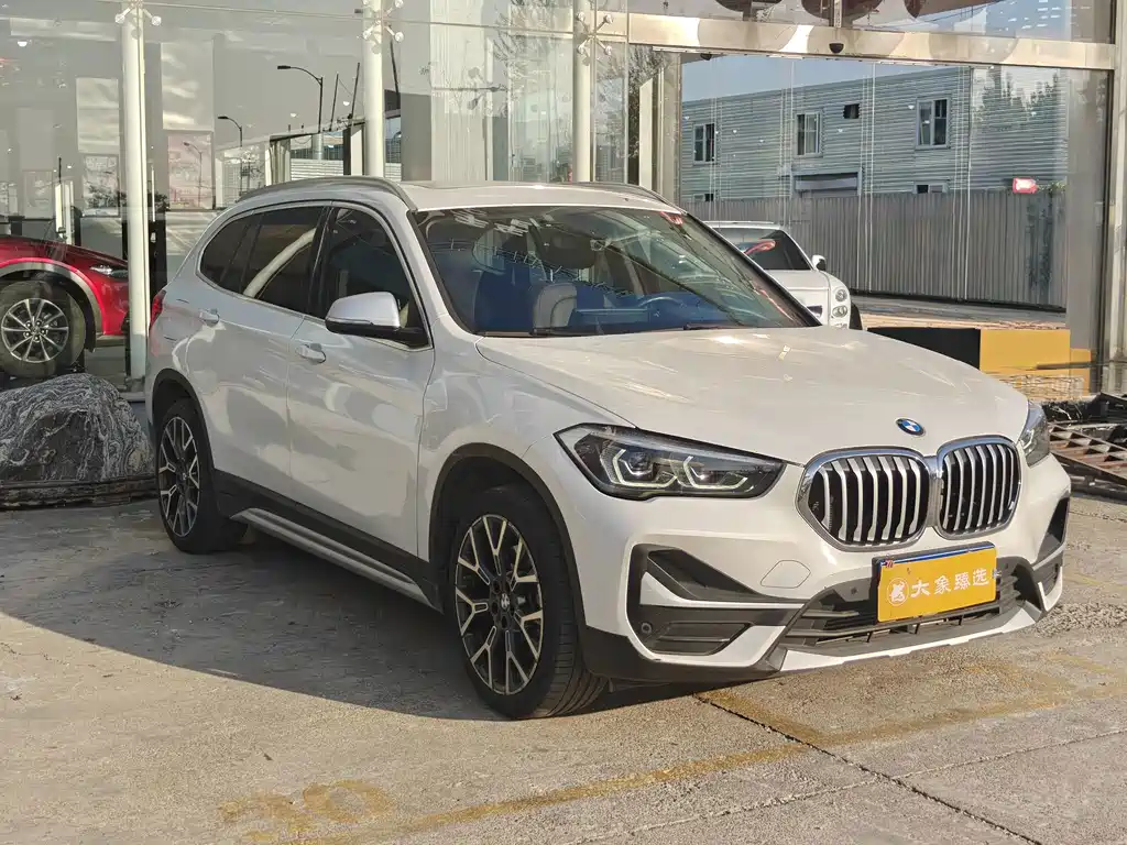 BMW X1 — фото 3