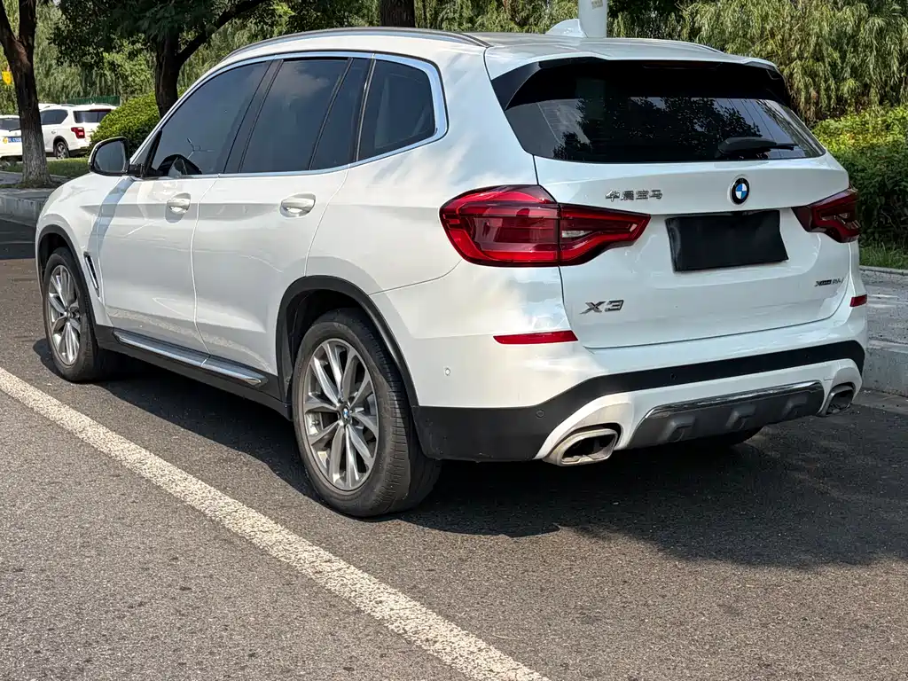 BMW X3 — фото 4