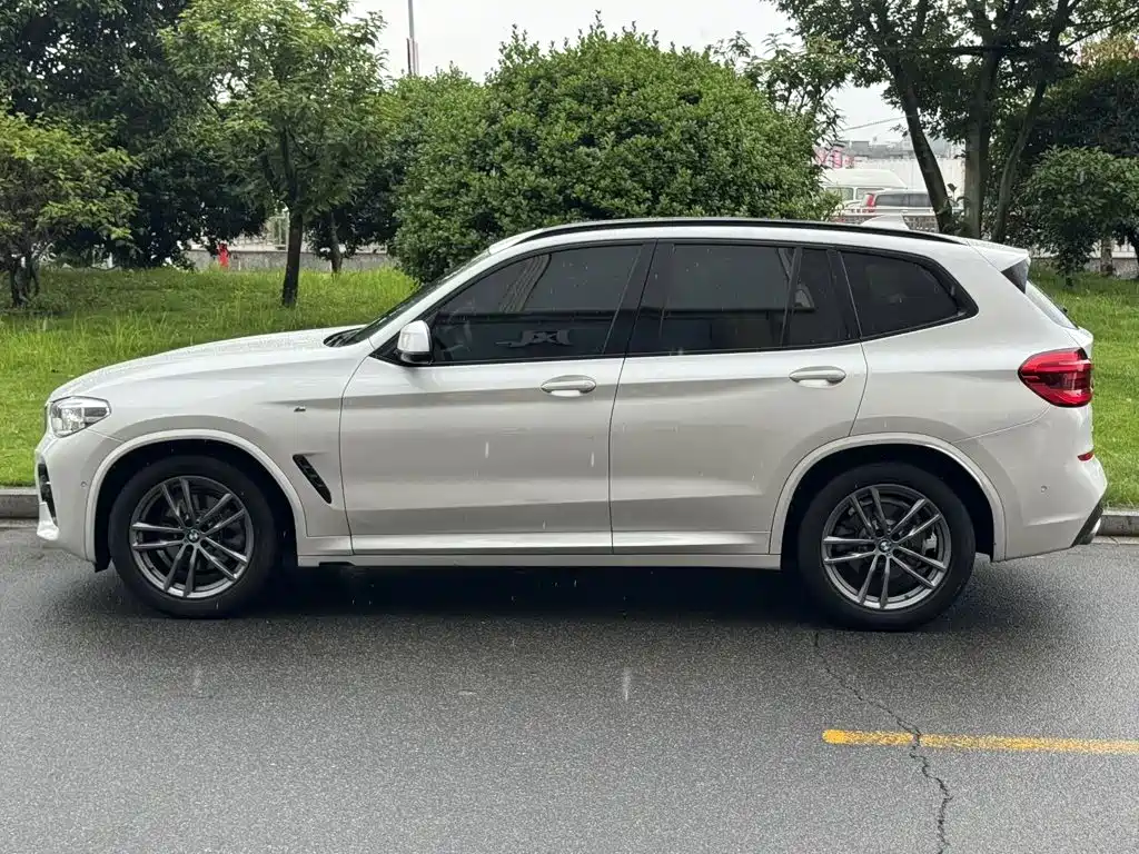 BMW X3 — фото 3