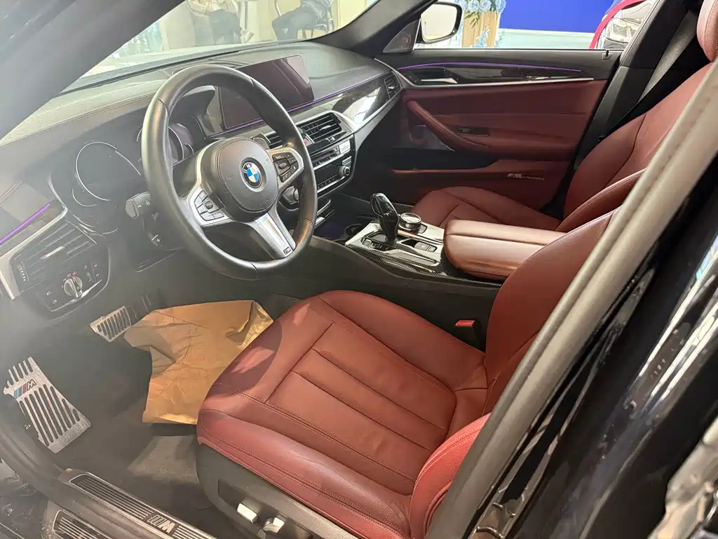 BMW 5 Series — фото 4