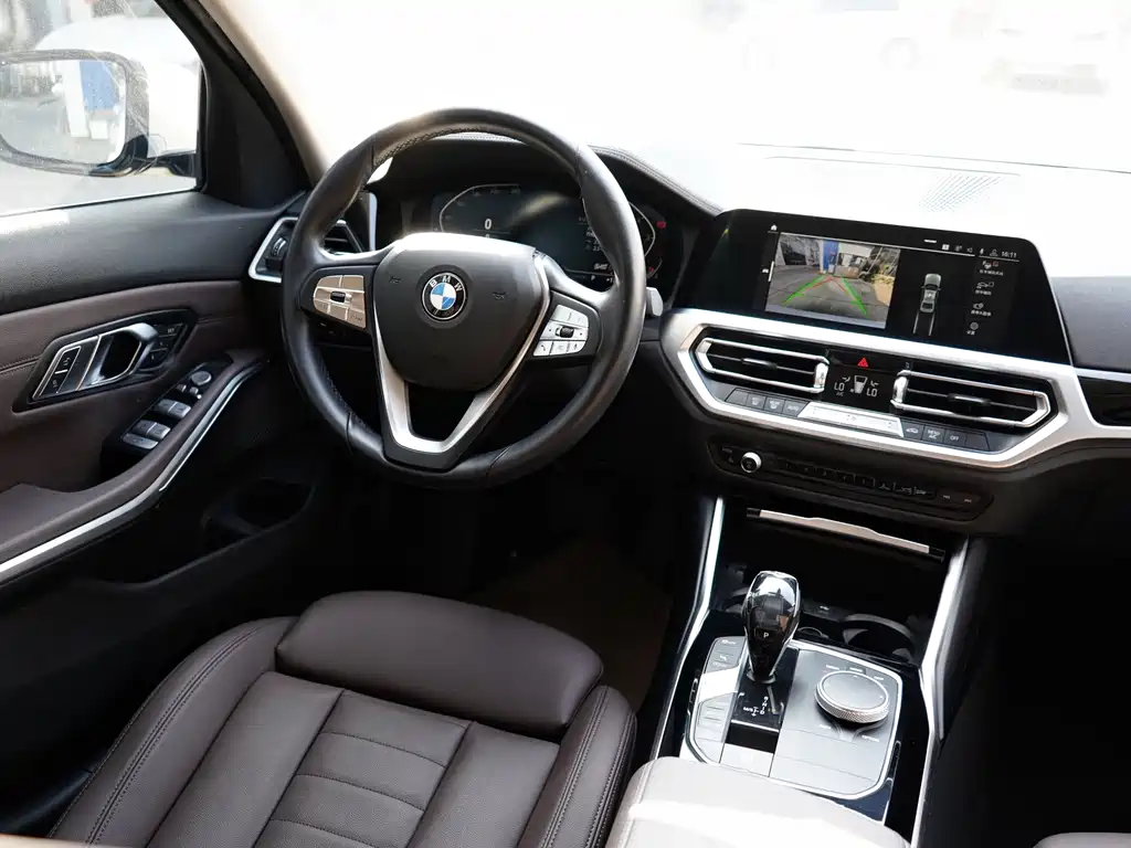 BMW 3 Series — фото 11