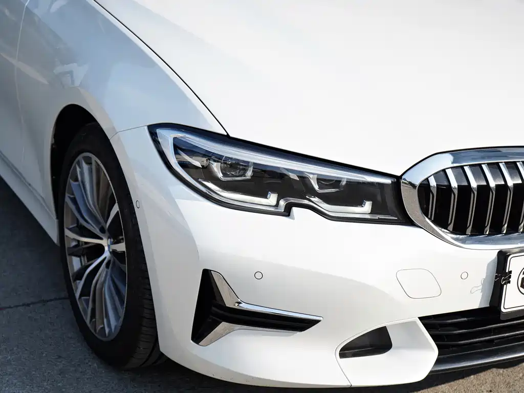 BMW 3 Series — фото 10