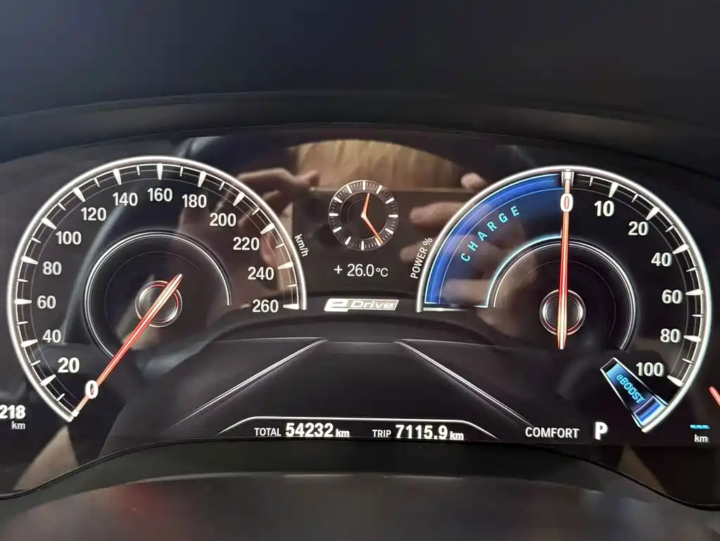 BMW 5 Series New Energy — фото 12