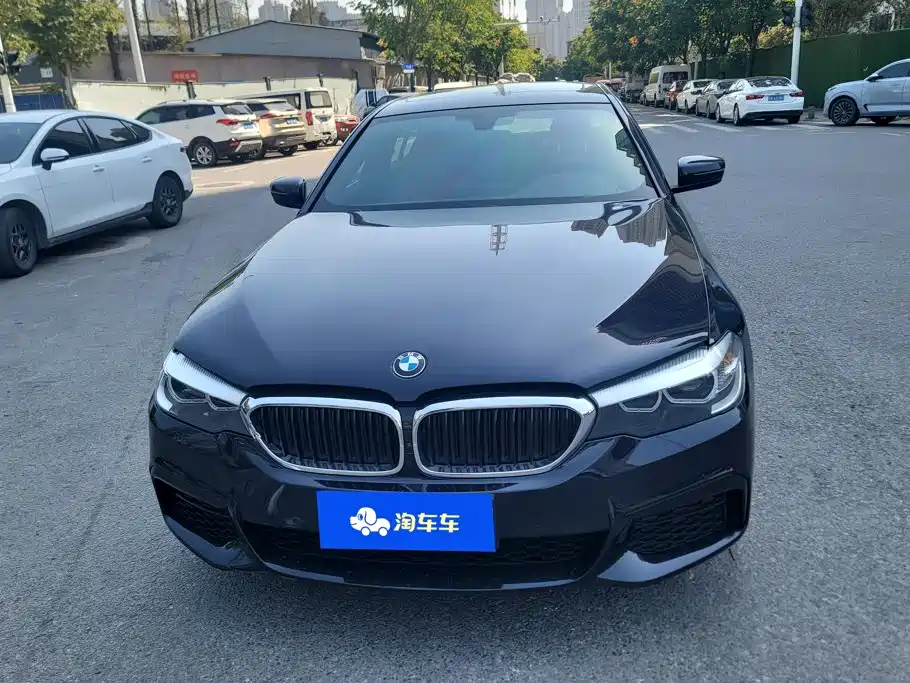 BMW 5 Series — фото 2