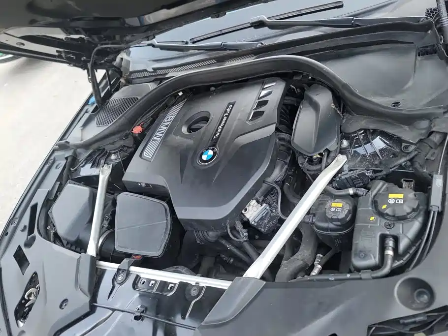 BMW 5 Series — фото 10
