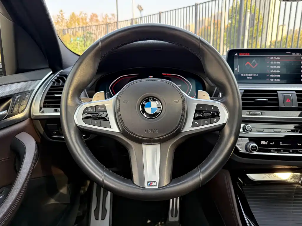 BMW X4 — фото 15