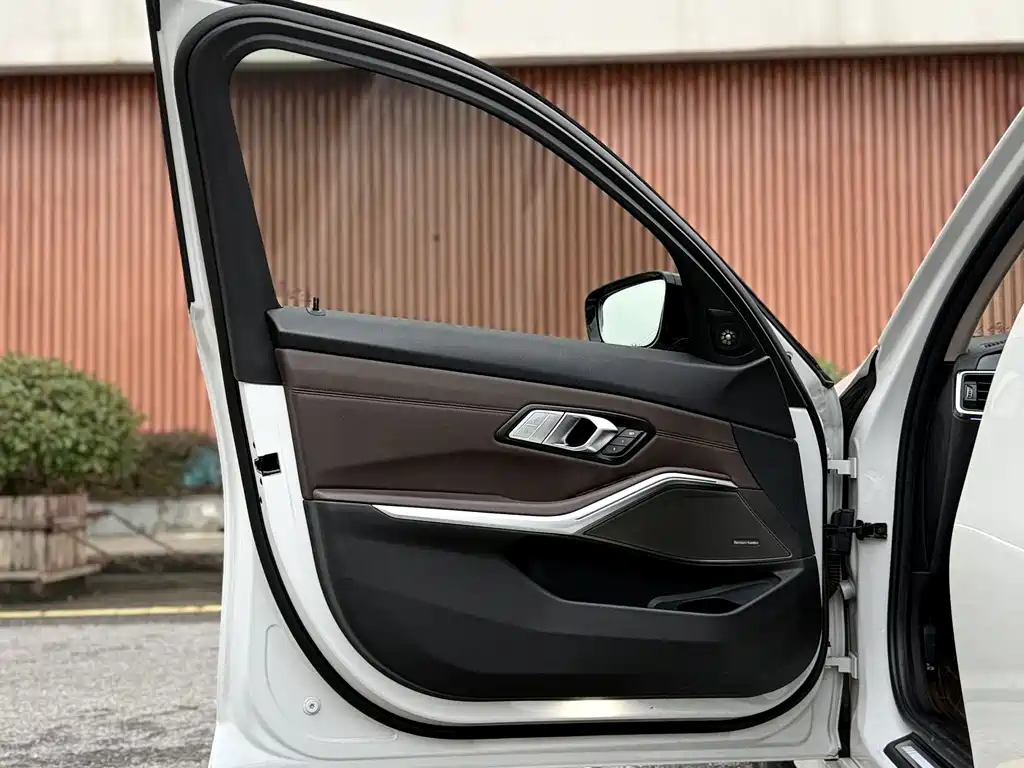 BMW 3 Series — фото 10