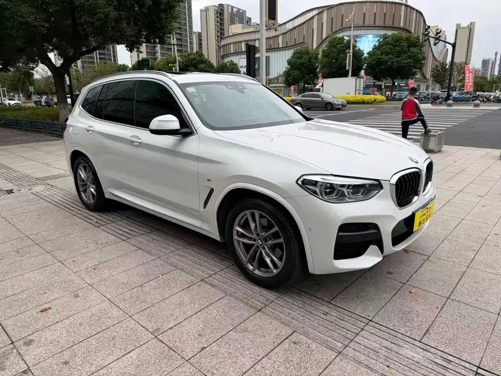 BMW X3 — фото 3
