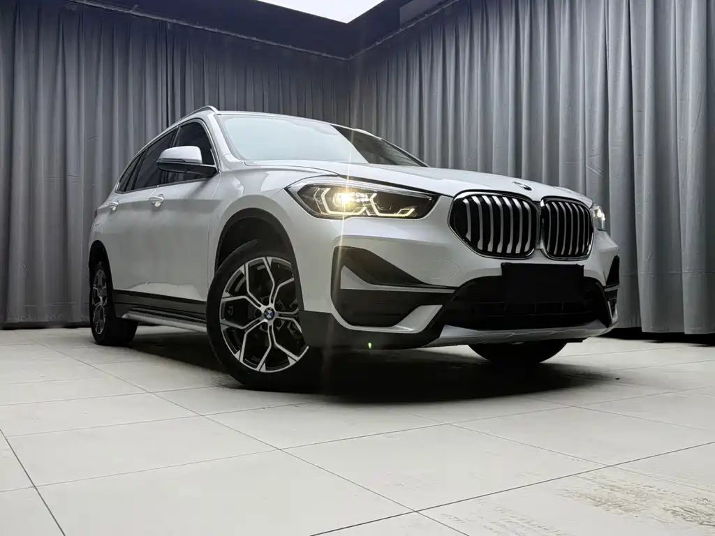 BMW X1 — фото 2