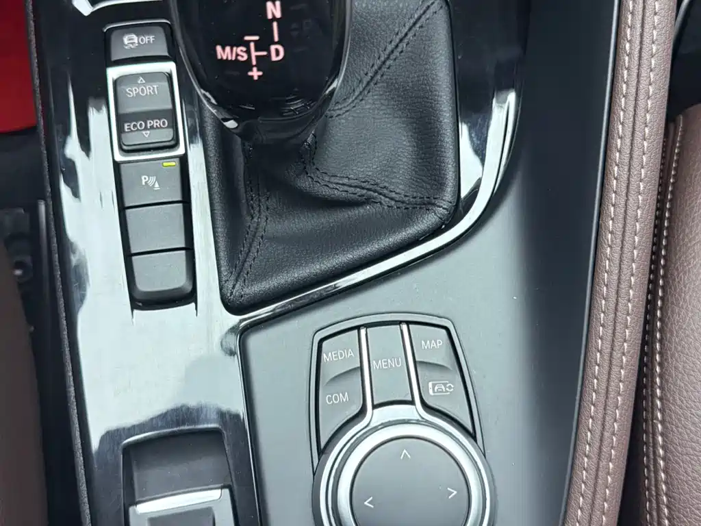BMW X1 — фото 10