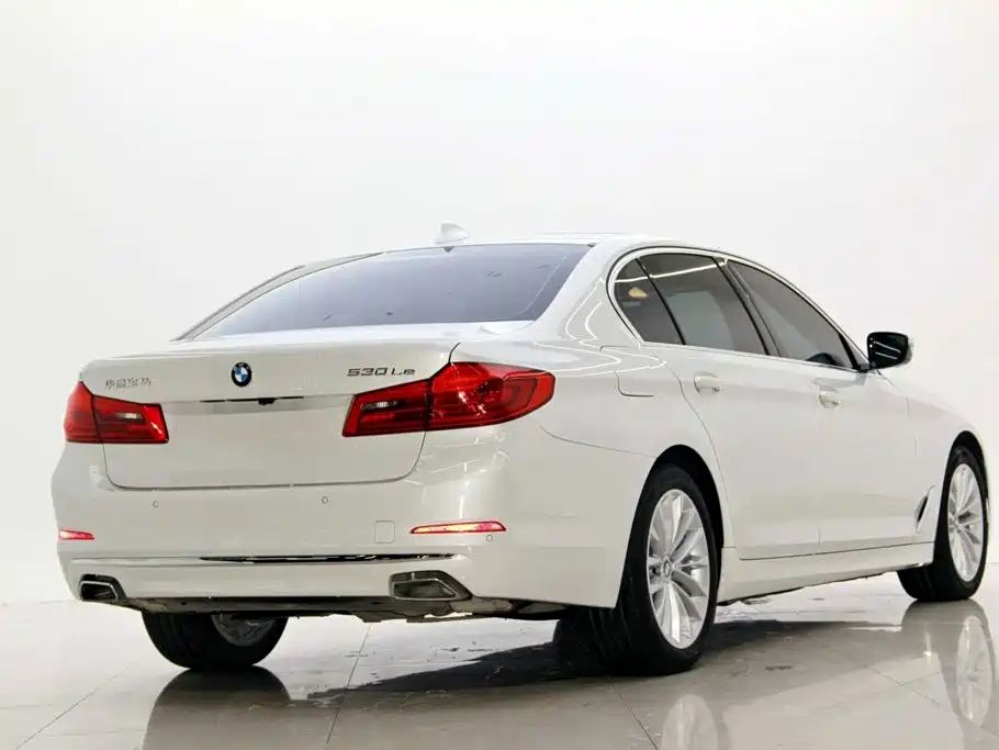 BMW 5 Series New Energy — фото 3