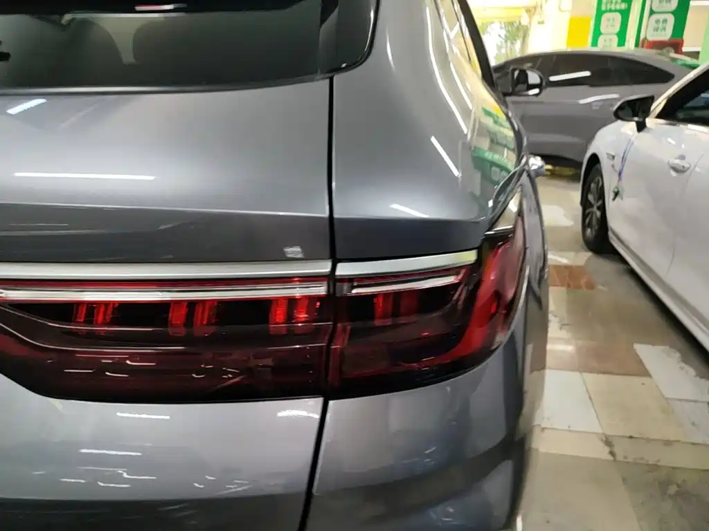 BYD PLUS New Energy — фото 8