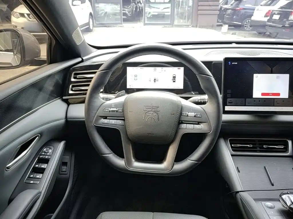 BYD Qin L — фото 11