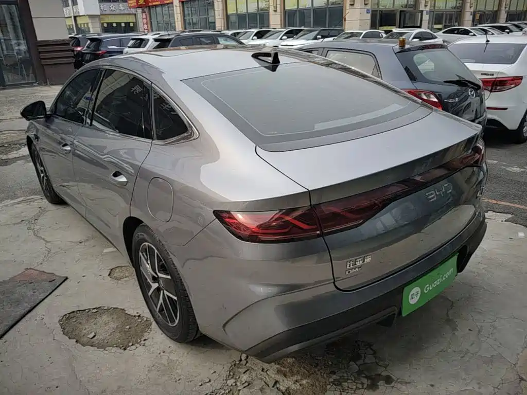 BYD Qin L — фото 5