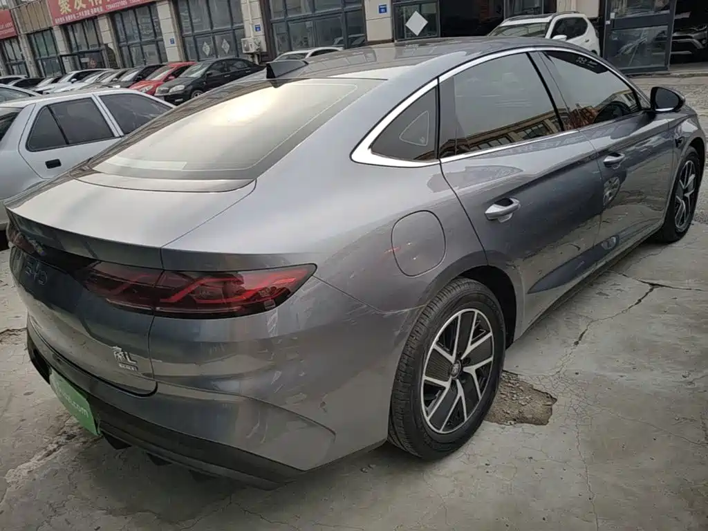 BYD Qin L — фото 7