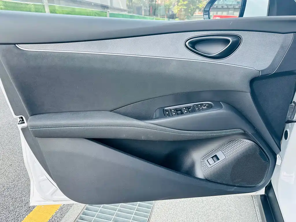 BYD Seal 06 — фото 10