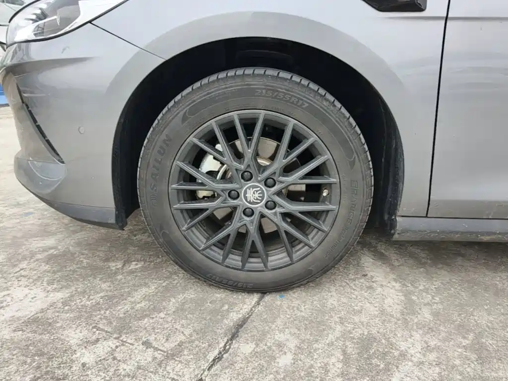 BYD Qin PLUS — фото 23