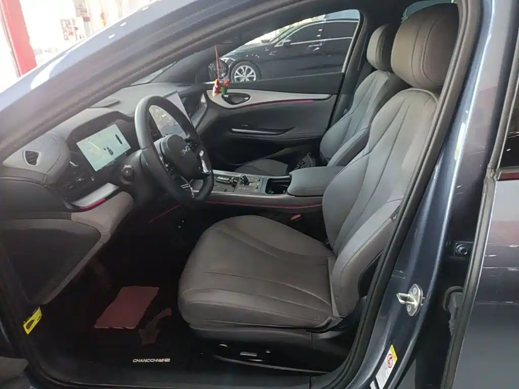 BYD Seal 07 DM-i — фото 15