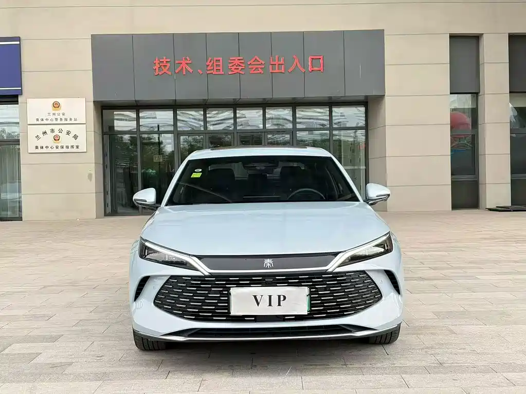 BYD Qin L — фото 2