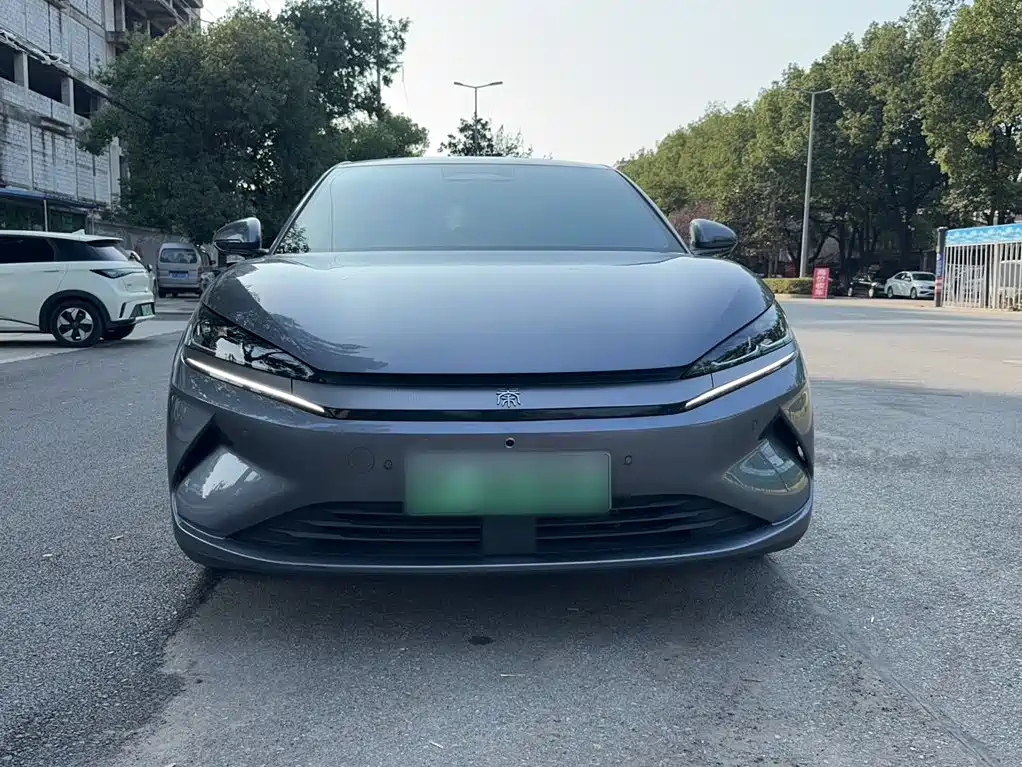 BYD Qin L — фото 4