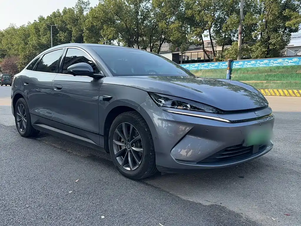BYD Qin L — фото 6