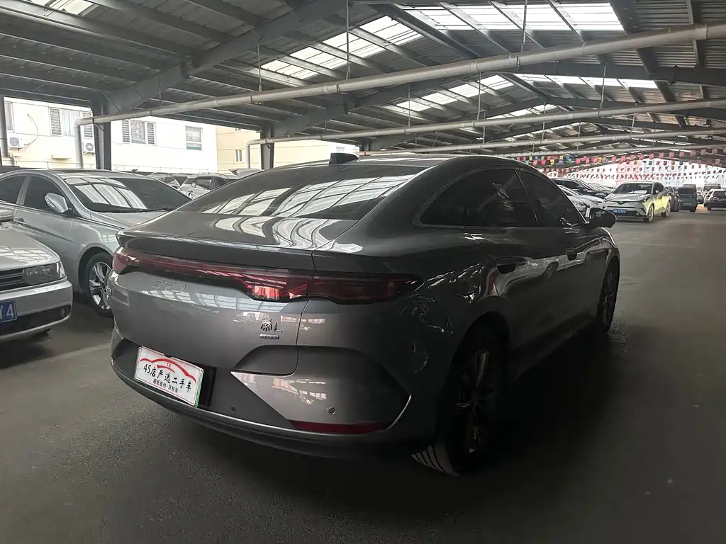 BYD Qin L — фото 9