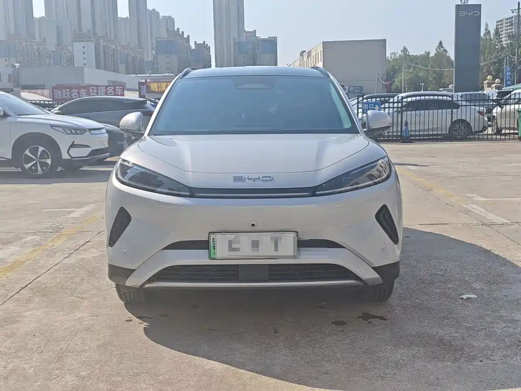 BYD Sealion 05 EV — фото 2