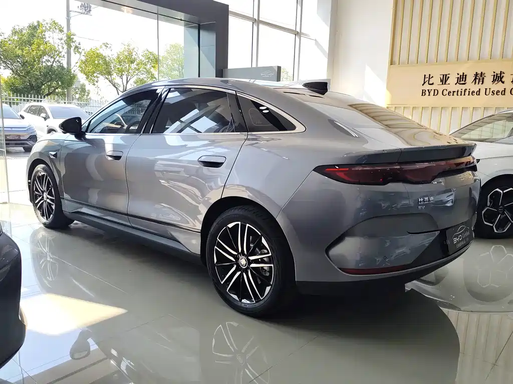BYD Qin L — фото 8