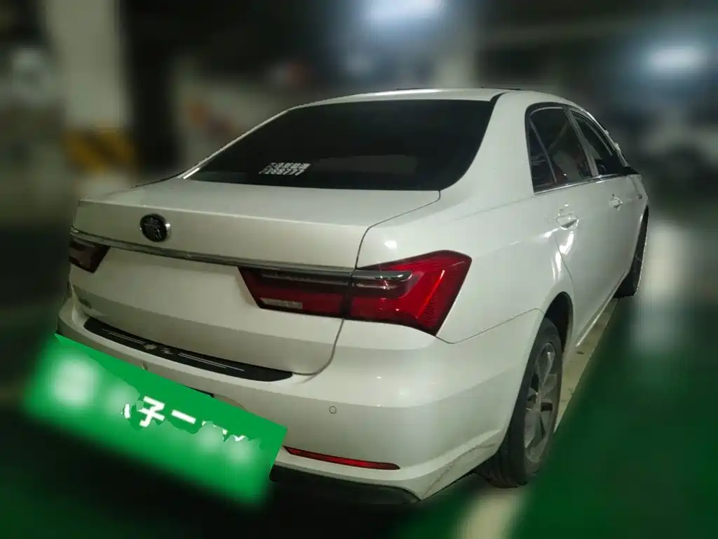 BYD Qin — фото 4