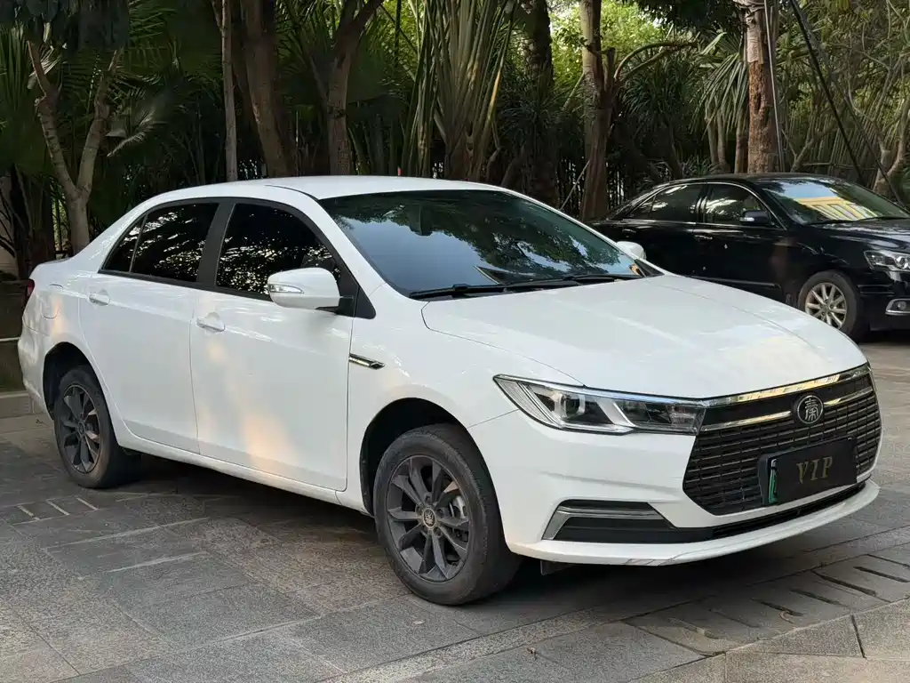 BYD Qin NEV — фото 3