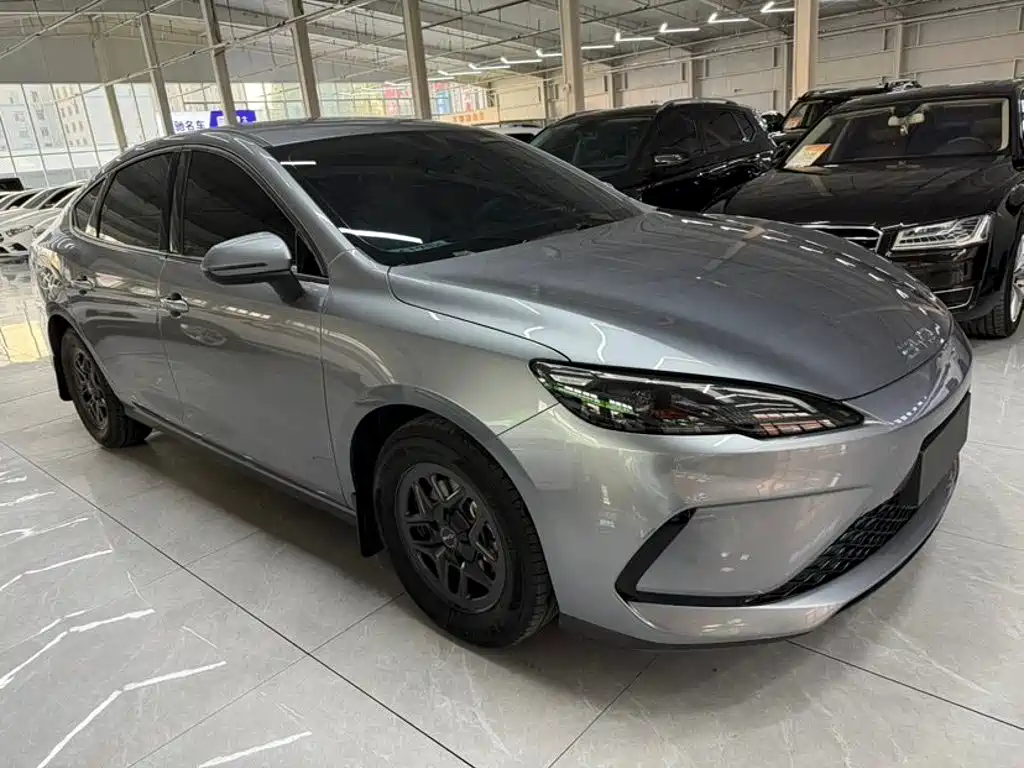BYD Seal 05 DM-i — фото 3