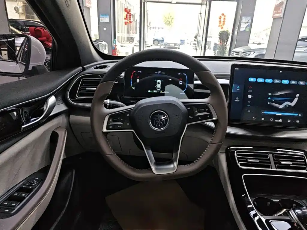 BYD Qin PLUS — фото 11