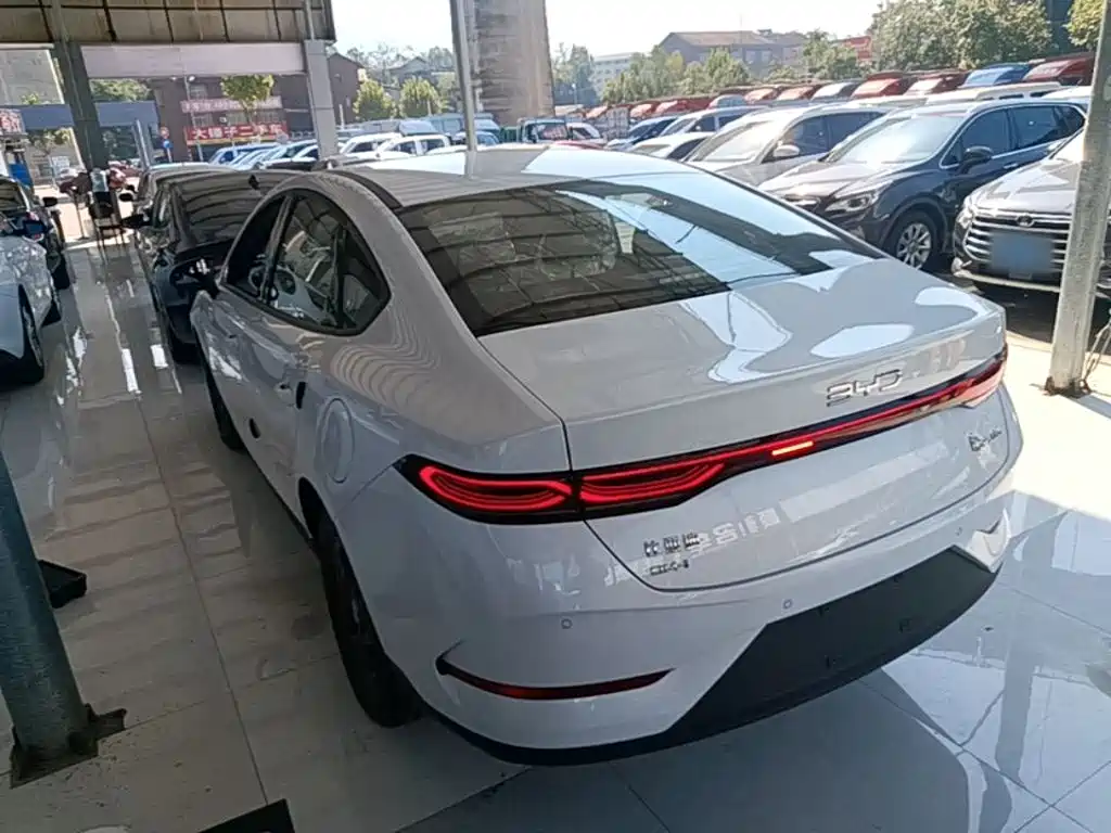 BYD Qin PLUS — фото 5