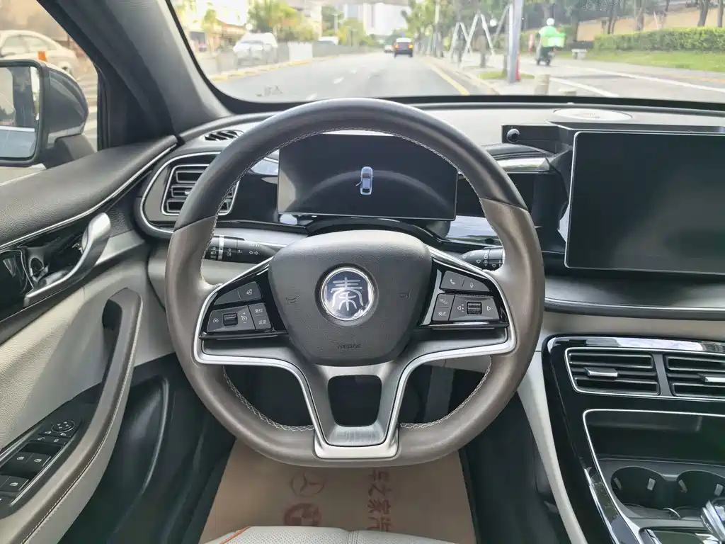 BYD Qin PLUS — фото 11