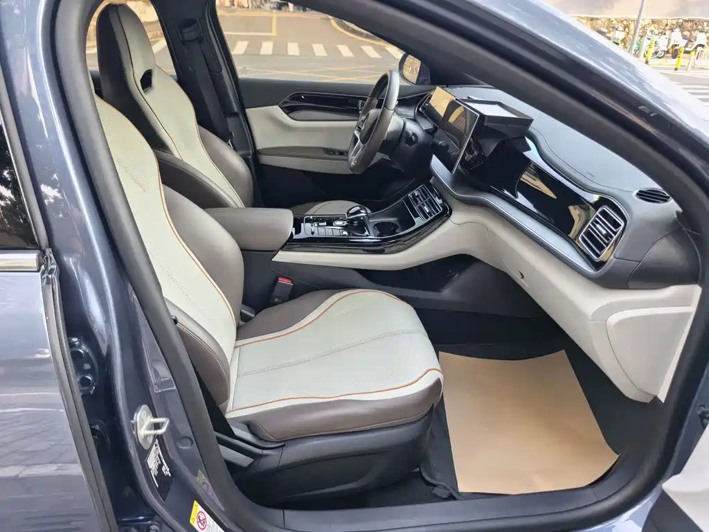 BYD Qin PLUS — фото 17
