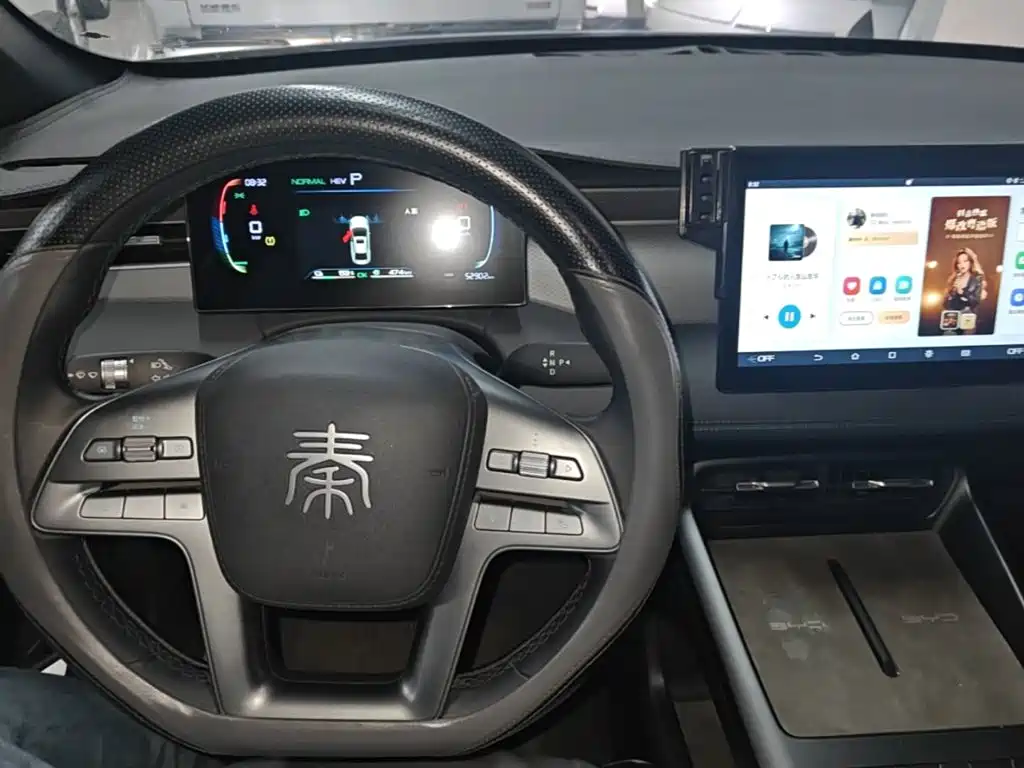 BYD Qin PLUS — фото 11