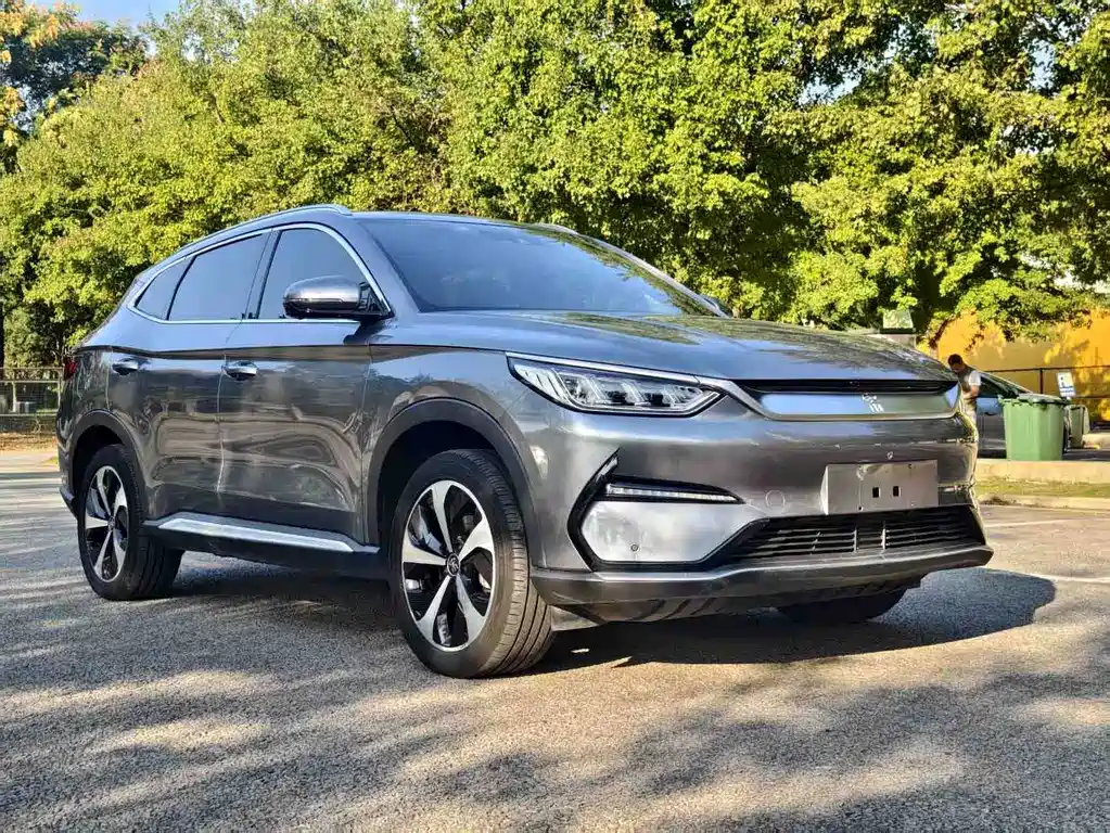 BYD PLUS New Energy — фото 3