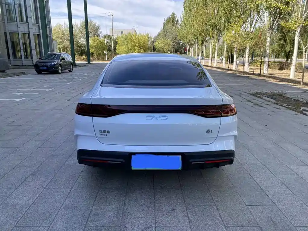 BYD Qin L — фото 11