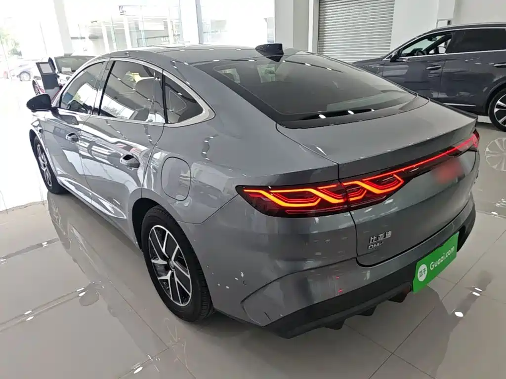 BYD Qin L — фото 5