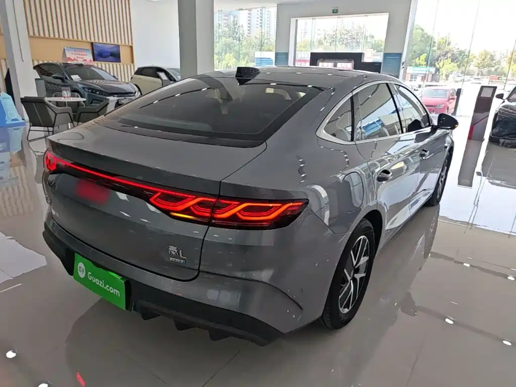 BYD Qin L — фото 7