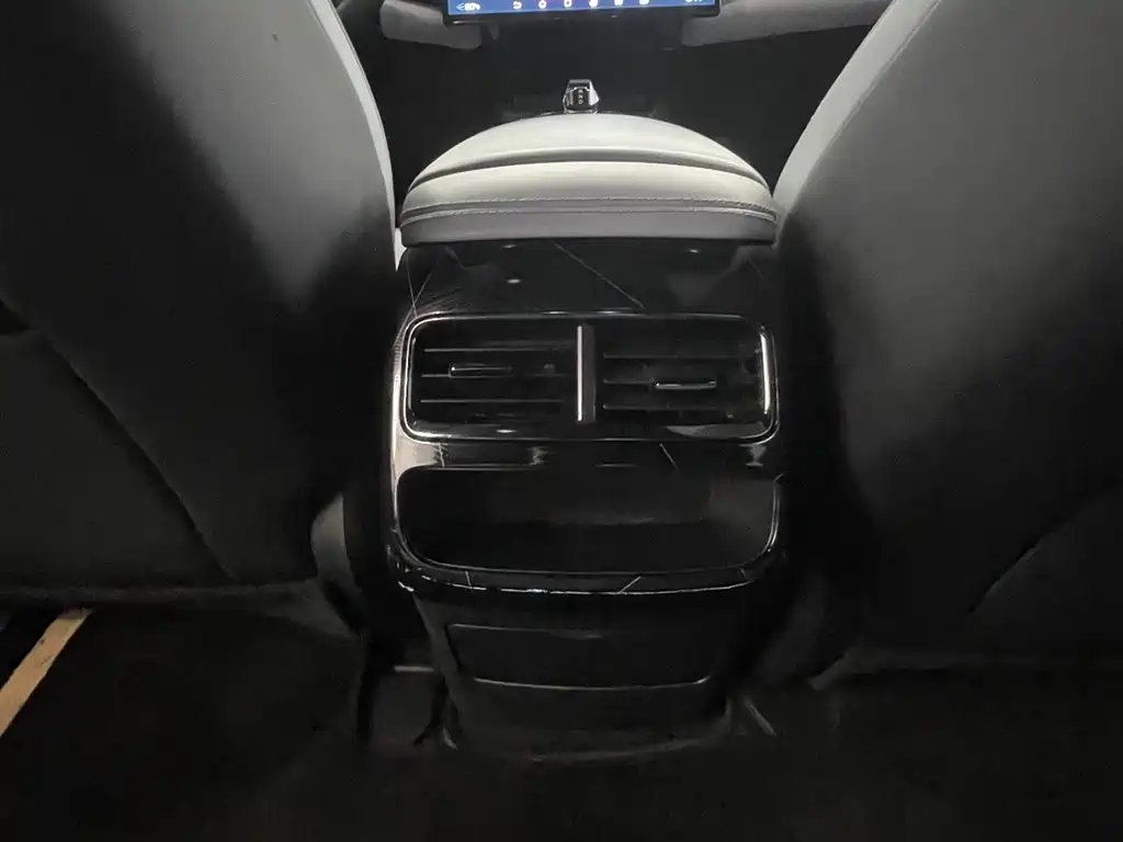 BYD Seal — фото 11