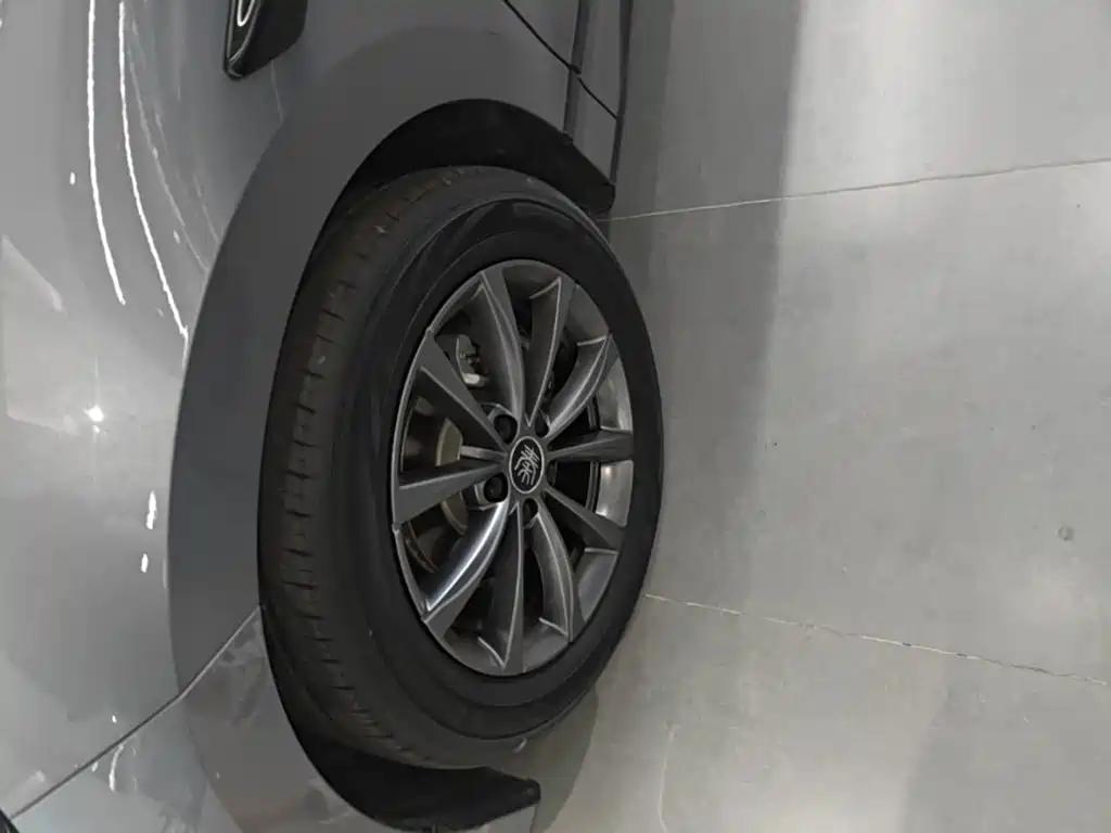 BYD Qin L — фото 23