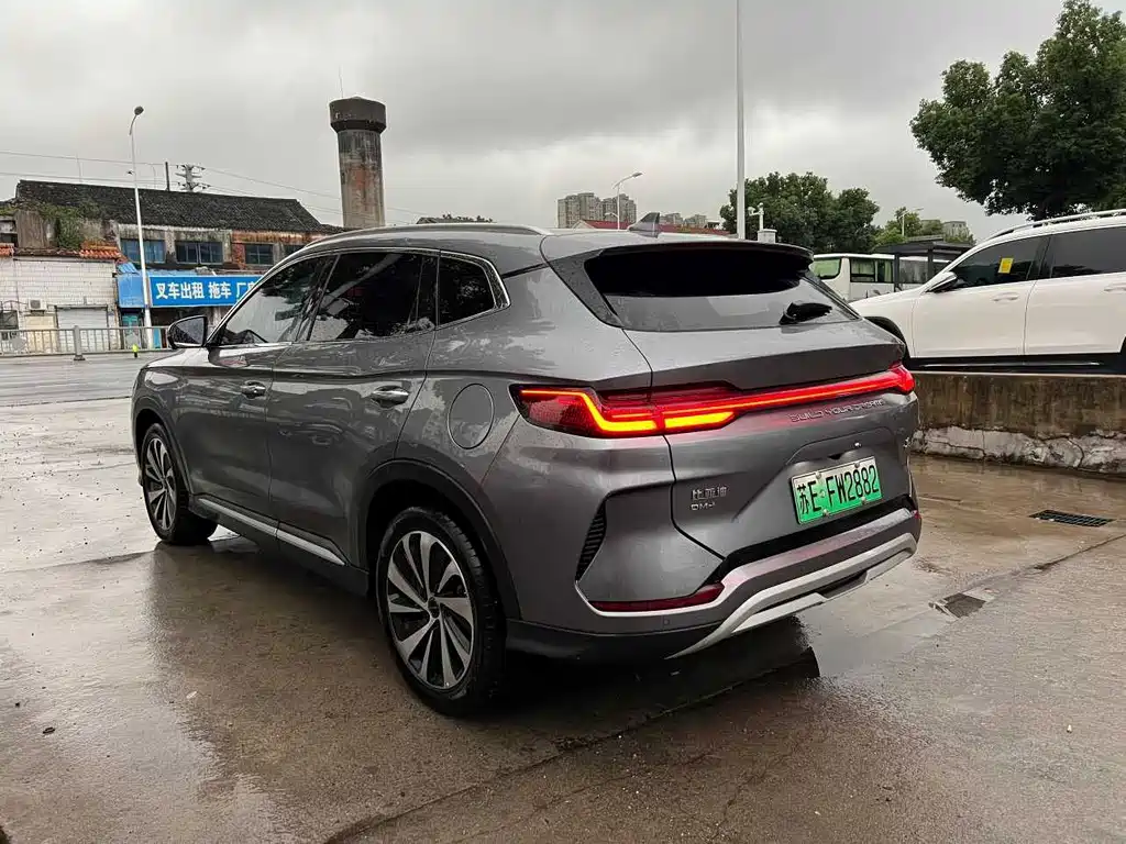 BYD PLUS New Energy — фото 5