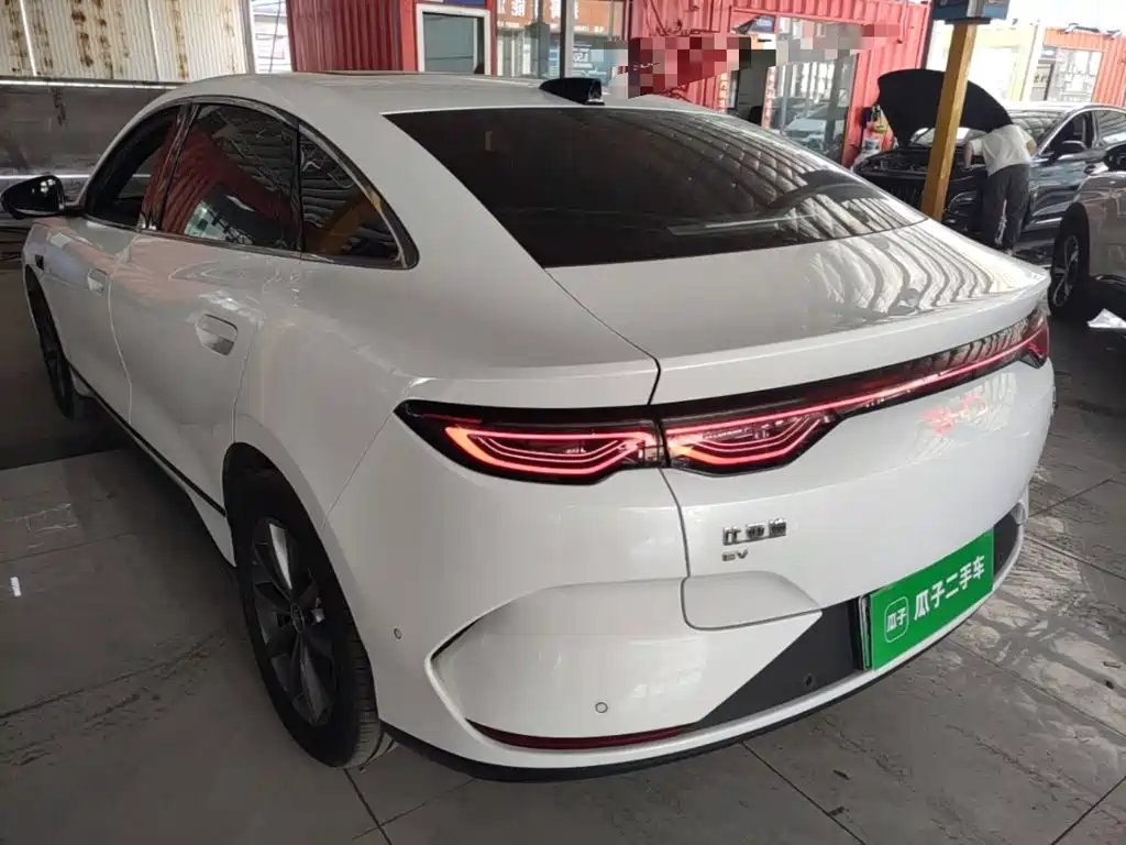 BYD Qin L — фото 5