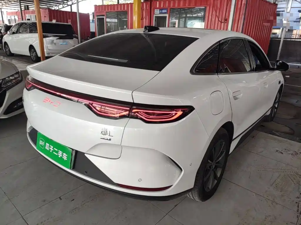 BYD Qin L — фото 7